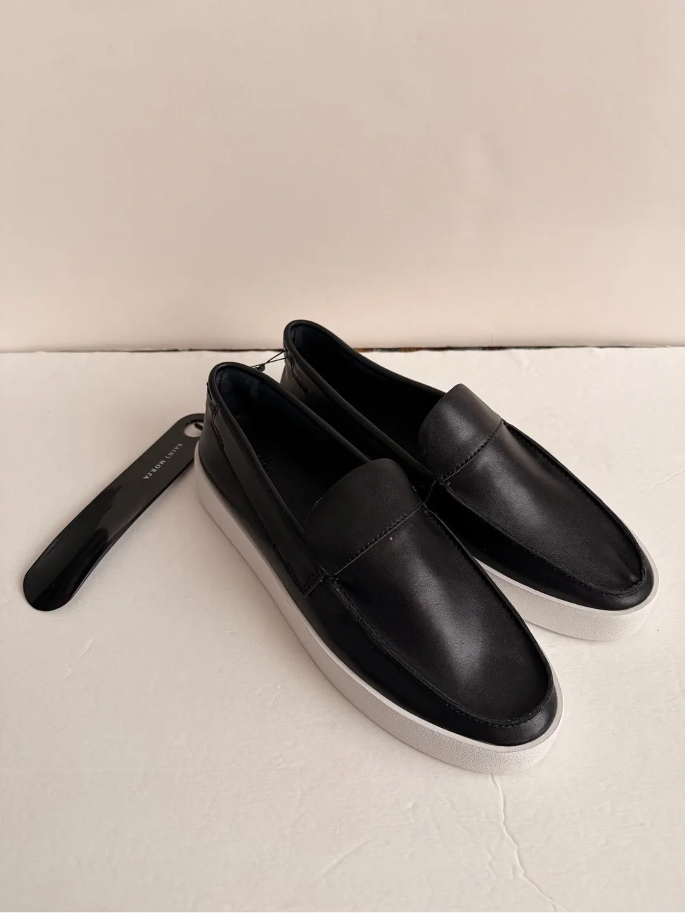 Black Leather Slip On Loafers Saint Morta Men’s 7 Women’s 8.5 Brand New